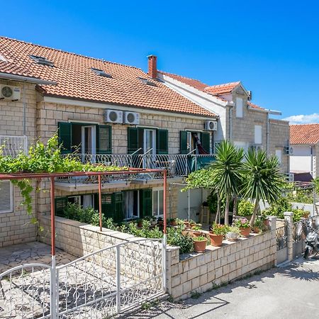 Double Room Supetar 5658D Εξωτερικό φωτογραφία