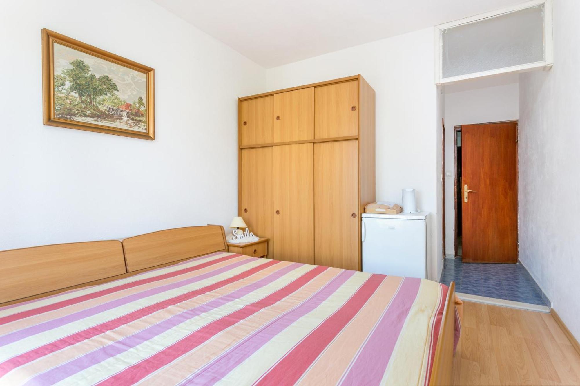 Double Room Supetar 5658D Εξωτερικό φωτογραφία